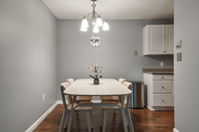 42 Silver Hill Lane 5, Natick, MA 01760