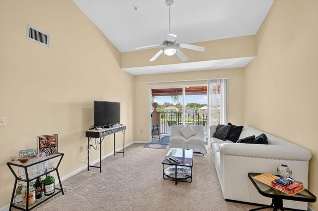 4180 San Marino Boulevard 304, West Palm Beach, FL 33409