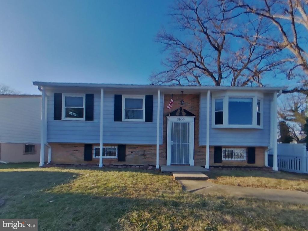 3109 LAKEHURST AVE, District Heights, MD 20747