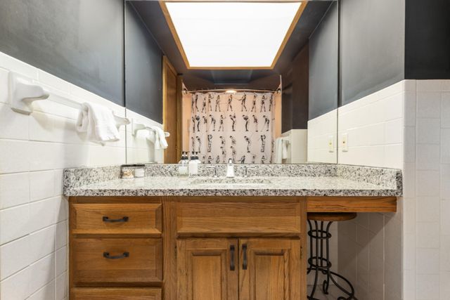 57200 E Hwy. 125 3641-2-3, Monkey Island, OK 74331