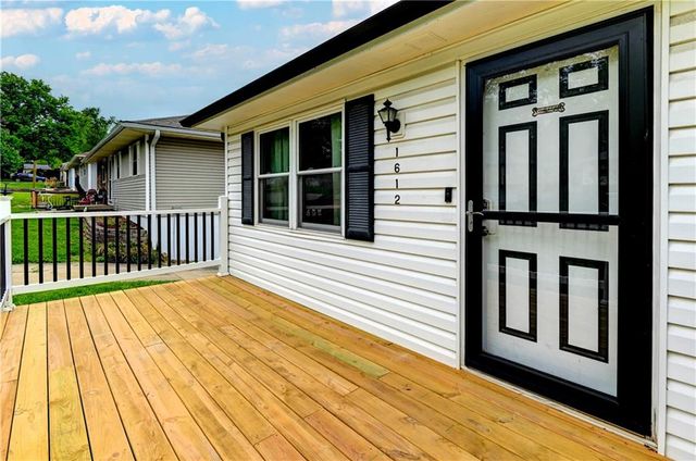 1612 N Ponca Drive, Independence, MO 64058