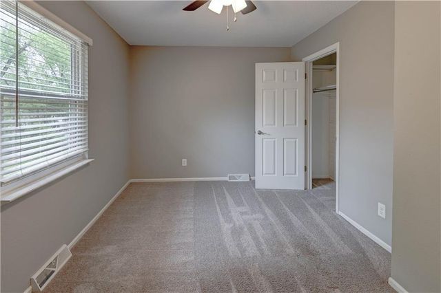 1612 N Ponca Drive, Independence, MO 64058