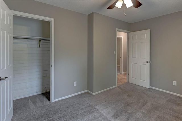 1612 N Ponca Drive, Independence, MO 64058