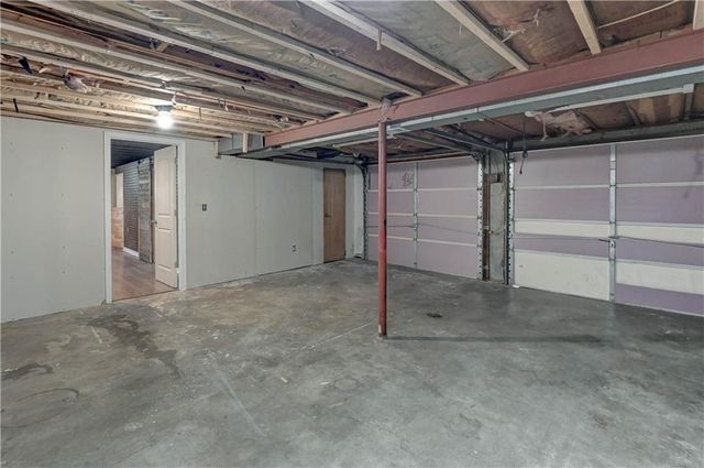 1612 N Ponca Drive, Independence, MO 64058