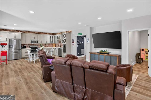 757 Bridgeview Drive, Canton, GA 30115