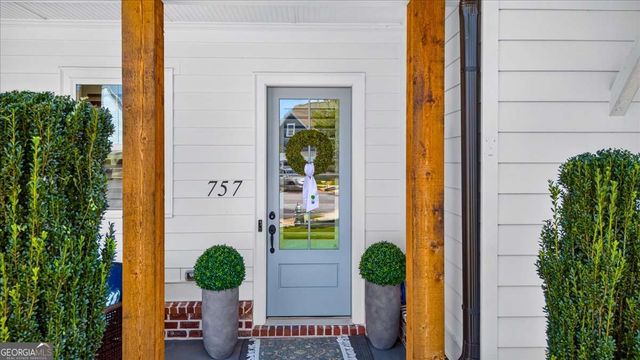 757 Bridgeview Drive, Canton, GA 30115