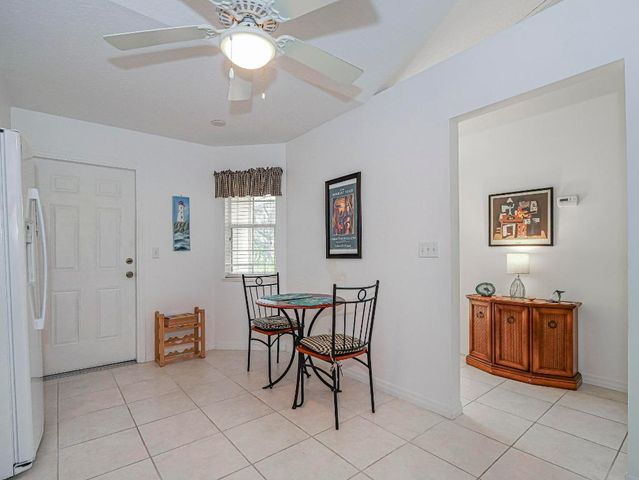 679 5th Avenue, Vero Beach, FL 32962