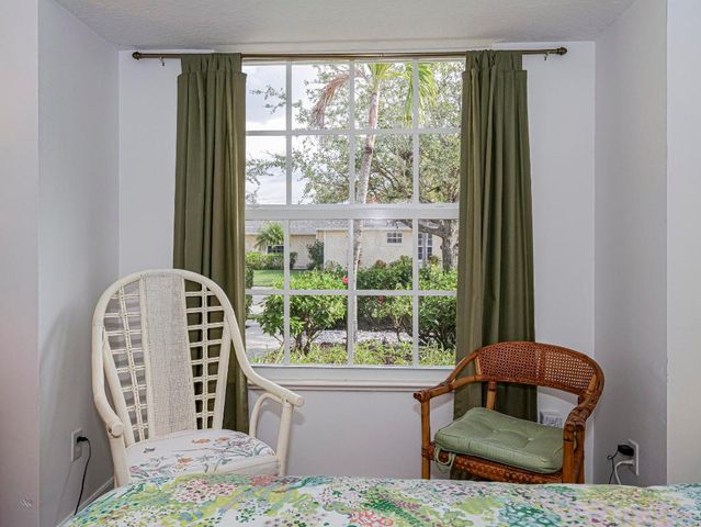 679 5th Avenue, Vero Beach, FL 32962