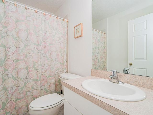 679 5th Avenue, Vero Beach, FL 32962