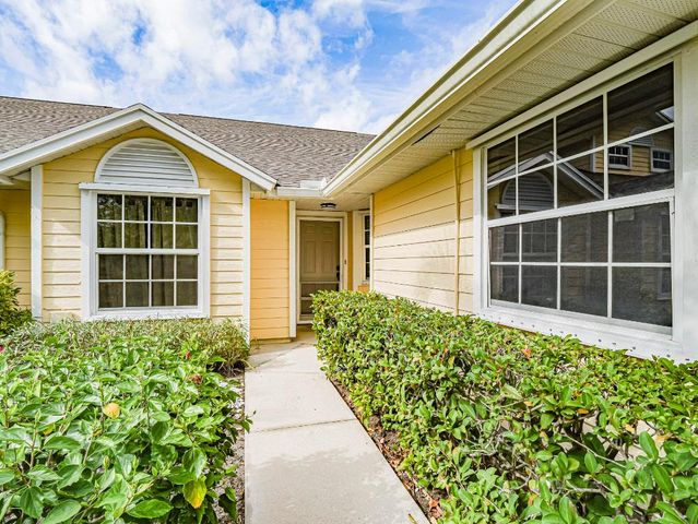 679 5th Avenue, Vero Beach, FL 32962