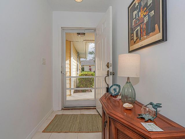 679 5th Avenue, Vero Beach, FL 32962