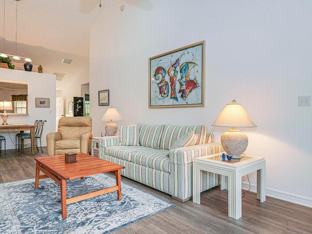 679 5th Avenue, Vero Beach, FL 32962