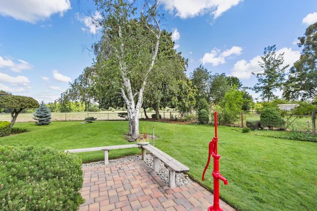 10107 Justamere Ln, Elk Grove, CA 95624