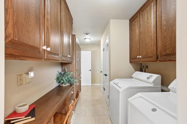 10107 Justamere Ln, Elk Grove, CA 95624