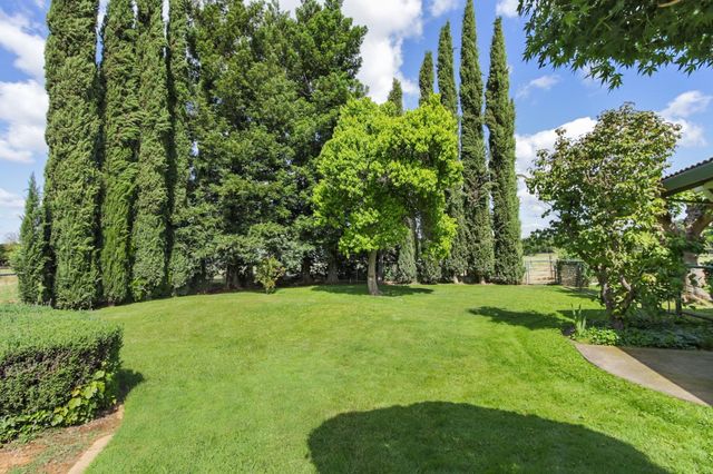 10107 Justamere Ln, Elk Grove, CA 95624