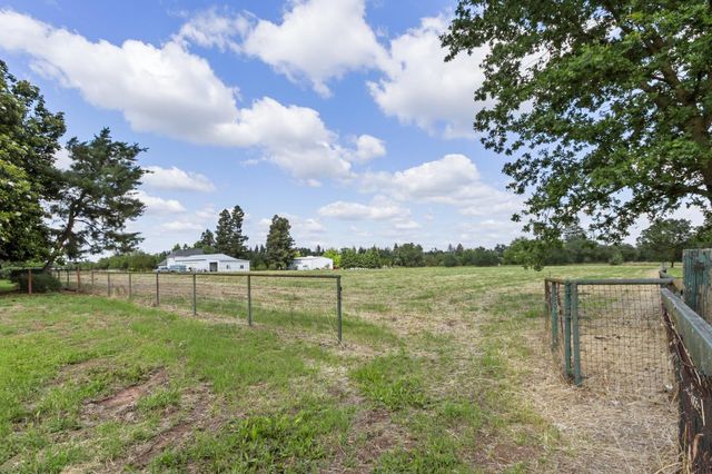 10107 Justamere Ln, Elk Grove, CA 95624