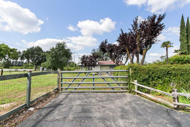 10107 Justamere Ln, Elk Grove, CA 95624