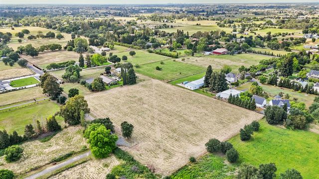 10107 Justamere Ln, Elk Grove, CA 95624
