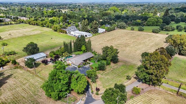 10107 Justamere Ln, Elk Grove, CA 95624
