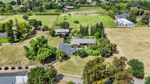 10107 Justamere Ln, Elk Grove, CA 95624