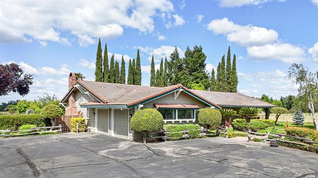 10107 Justamere Ln, Elk Grove, CA 95624
