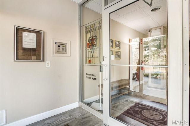 3438 Russell Boulevard 604, St Louis, MO 63104