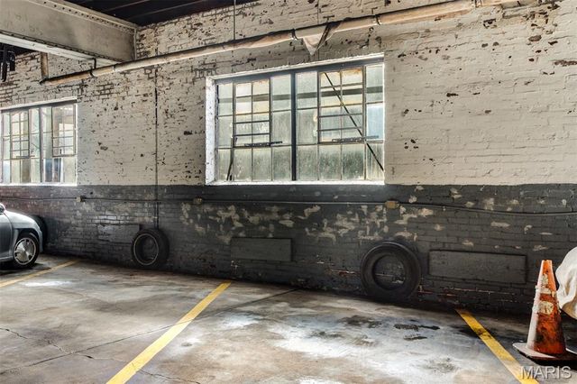 3438 Russell Boulevard 604, St Louis, MO 63104