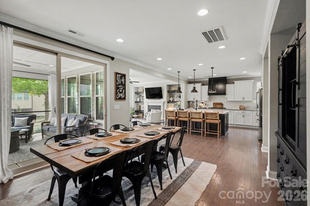 17005 Luvera Lane, Charlotte, NC 28278