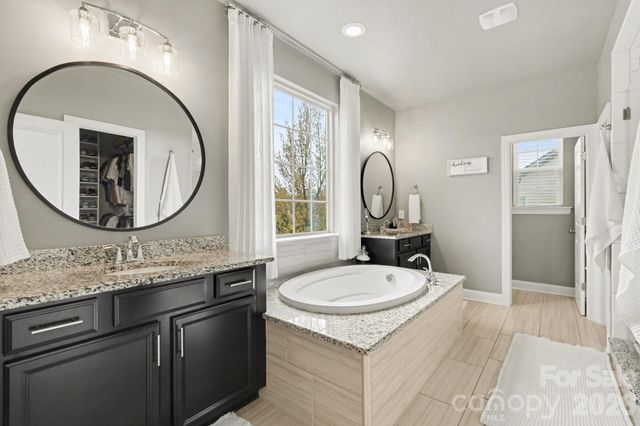 17005 Luvera Lane, Charlotte, NC 28278