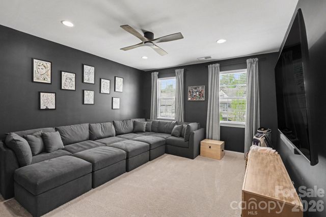 17005 Luvera Lane, Charlotte, NC 28278