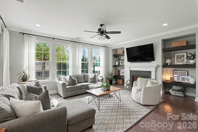 17005 Luvera Lane, Charlotte, NC 28278