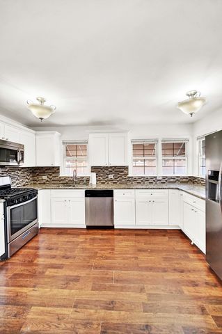 10322 S CENTRAL PARK Avenue, Chicago, IL 60655