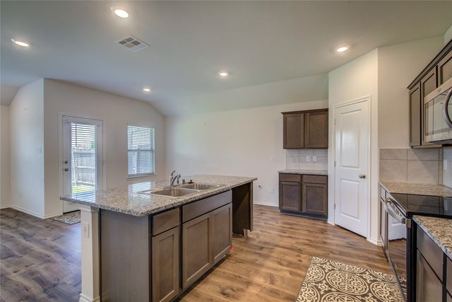 702 Saddle Oak Lane, Josephine, TX 75189