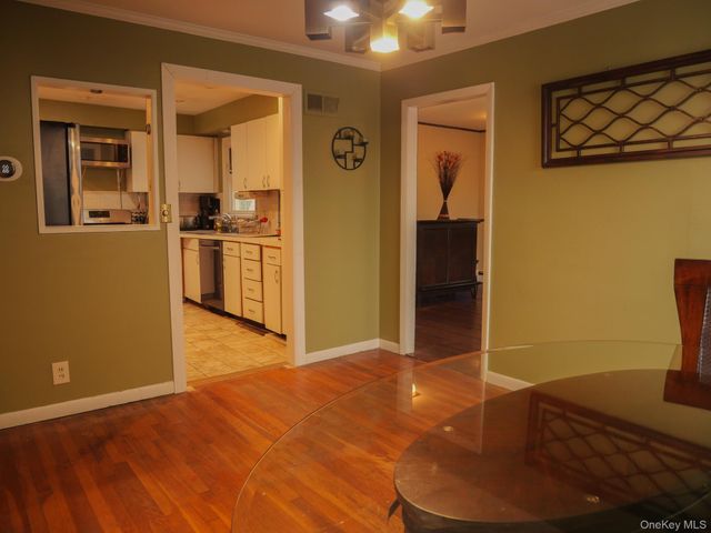 50 Kent Road, White Plains, NY 10603