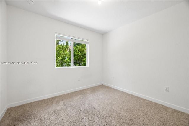 2478 SE 10th Court, Homestead, FL 33035
