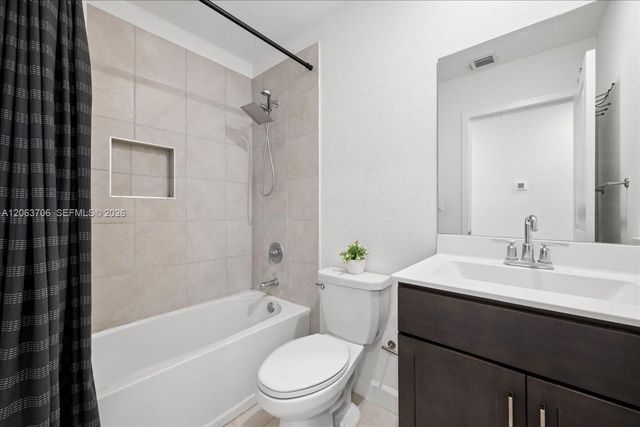 2478 SE 10th Court, Homestead, FL 33035