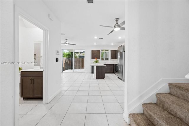 2478 SE 10th Court, Homestead, FL 33035