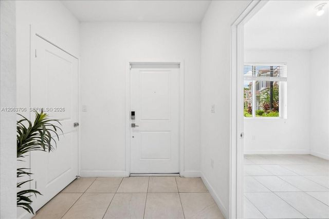 2478 SE 10th Court, Homestead, FL 33035