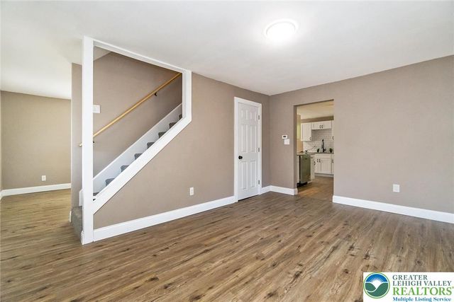 215 Lackawanna Avenue, Nazareth Boro, PA 18064