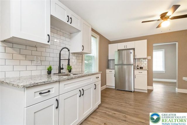 215 Lackawanna Avenue, Nazareth Boro, PA 18064