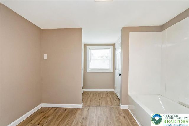 215 Lackawanna Avenue, Nazareth Boro, PA 18064