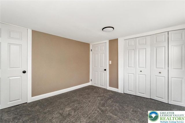 215 Lackawanna Avenue, Nazareth Boro, PA 18064