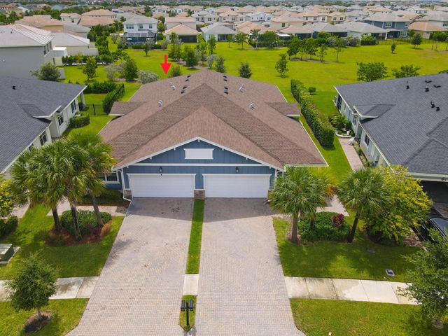 1217 HAYWAGON Trail, The Acreage, FL 33470