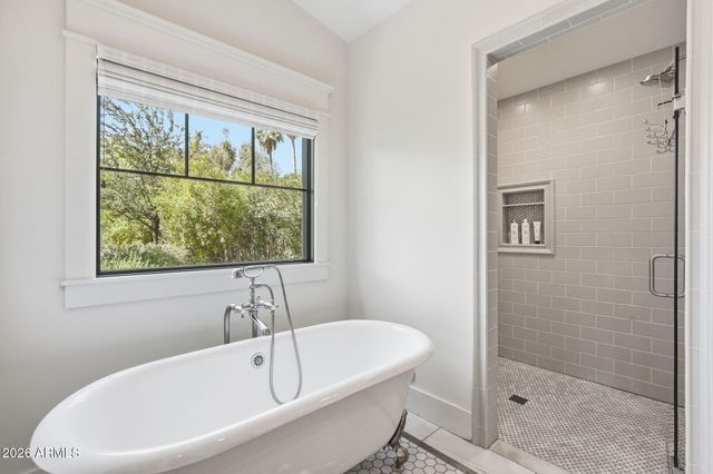 8202 N 74TH Place, Scottsdale, AZ 85258