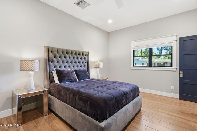 8202 N 74TH Place, Scottsdale, AZ 85258