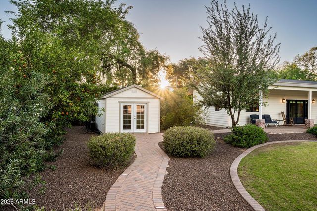8202 N 74TH Place, Scottsdale, AZ 85258