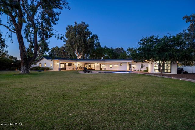 8202 N 74TH Place, Scottsdale, AZ 85258