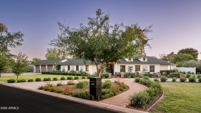 8202 N 74TH Place, Scottsdale, AZ 85258