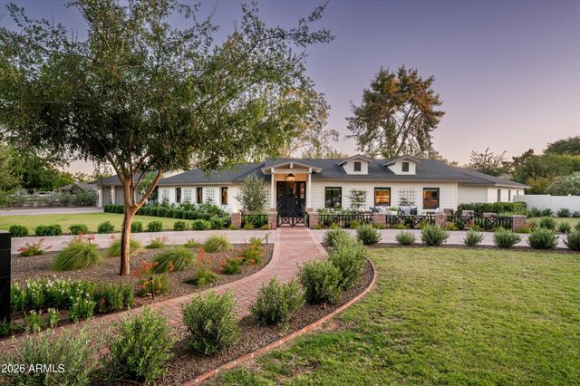 8202 N 74TH Place, Scottsdale, AZ 85258