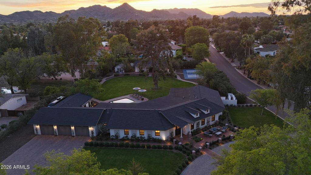 8202 N 74TH Place, Scottsdale, AZ 85258